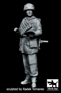 Black Dog F35121 - British Paratrooper No. 4