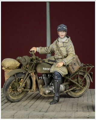 D-Day 35031 - WRNS Despatch Rider, 1939-45