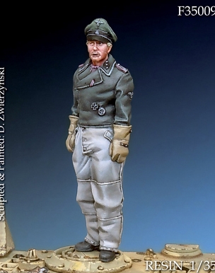 Darius Miniatures F35009 - SS Tank Commander WW2,  Europe 1944