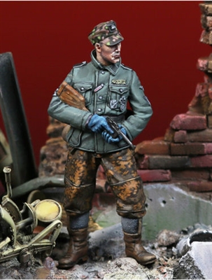 Darius Miniatures F35046 - Waffen SS Hero