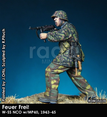 Rado RDM35039 - Feuer Frei!  W-SS NCO w/MP40, 1943-45