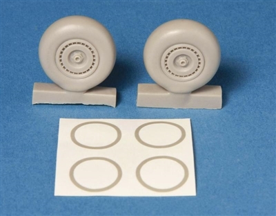 SBS Model 48015 - Do-217 Main Wheels & Mask (for Revell kit)