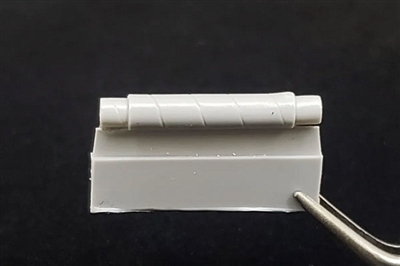 Tiger Model 1382 - US 105mm Ammunition Packing Tubes w/Caps (both ends open)