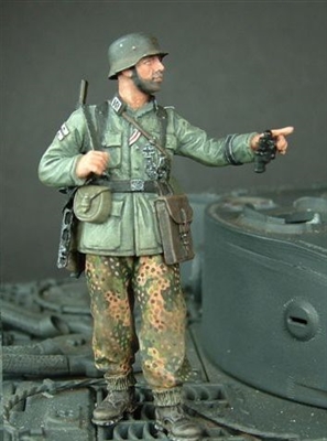 Wee Friends 35020 - WWII German Infantryman with PPSH
